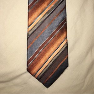 Alfani neck tie.